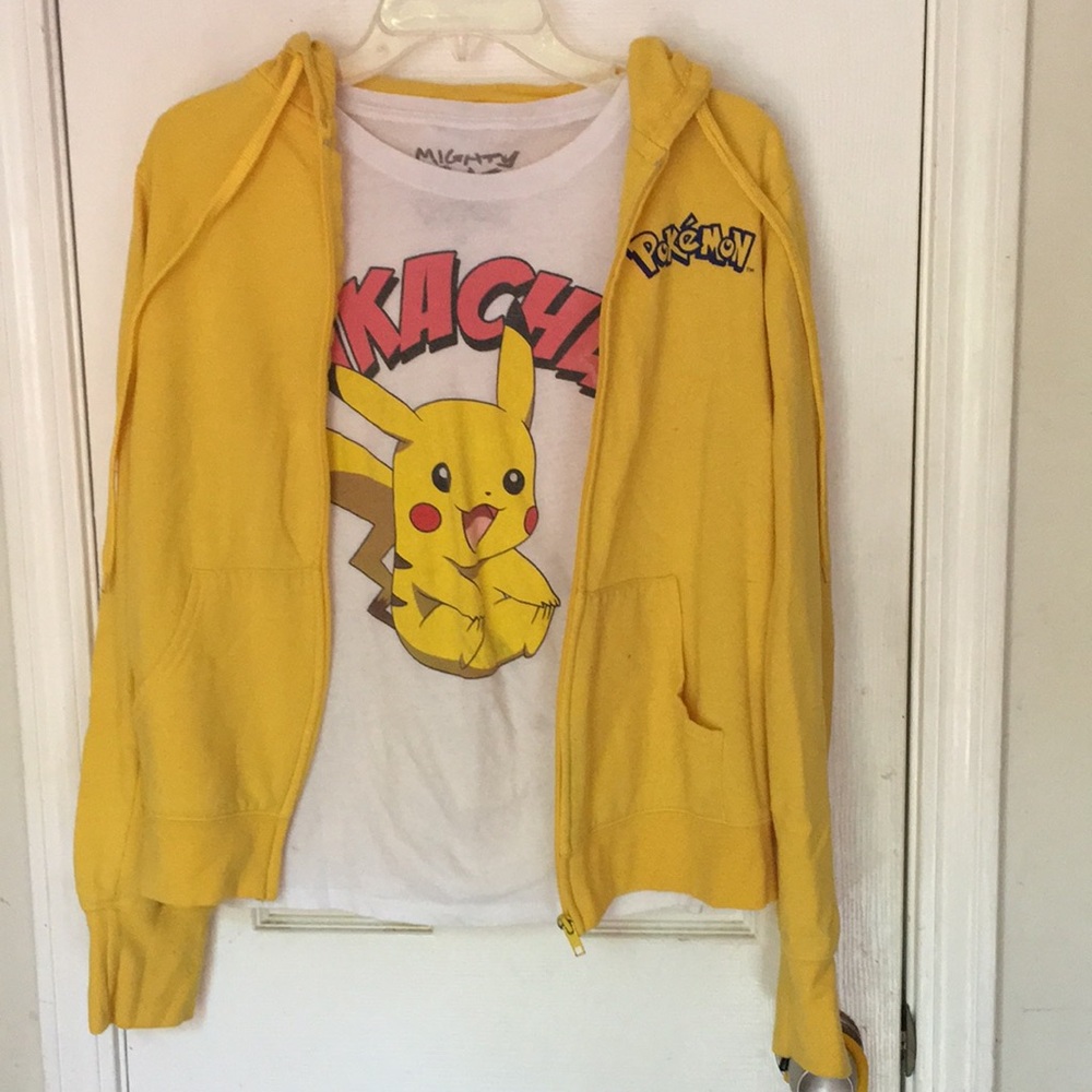 Pokémon duo.. shirt / jacket..